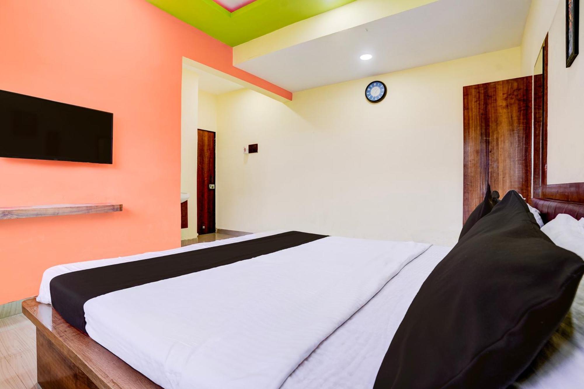 Hotel O Alibag Near Revadanda Beach Exteriör bild